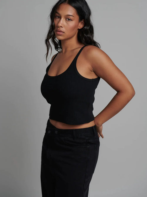 Obsidian Phoenix Veil Tank – MicroRib Studio Edit
